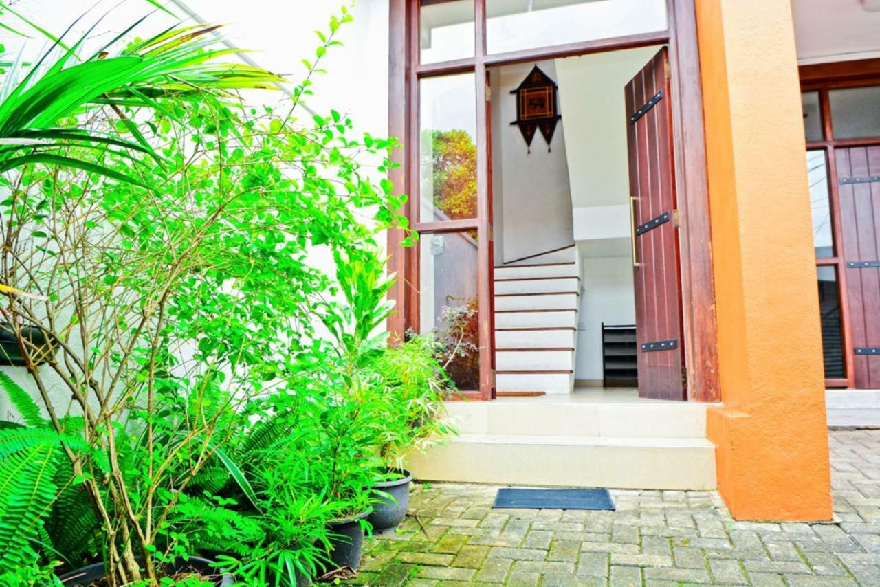 Furnished Apartment At Colombo Suburbs Nawala Раджагирия Екстериор снимка