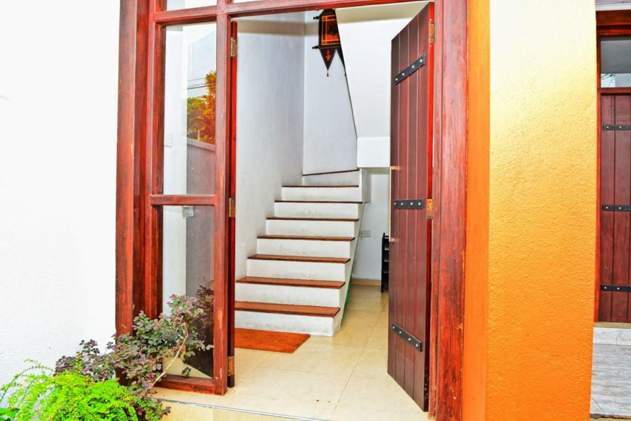 Furnished Apartment At Colombo Suburbs Nawala Раджагирия Екстериор снимка