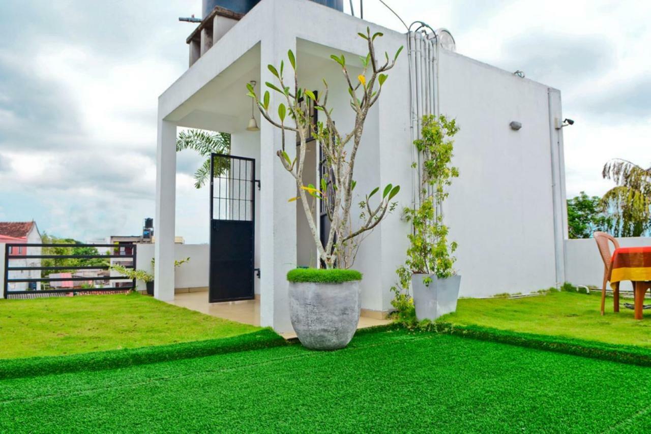 Furnished Apartment At Colombo Suburbs Nawala Раджагирия Екстериор снимка